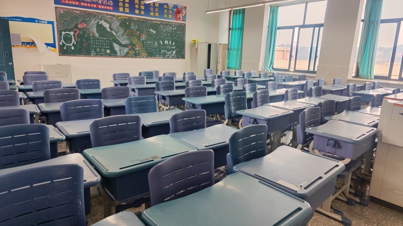 精心籌備迎學(xué)子，春潮涌處啟新章——南實(shí)高2023級高二下期順利開學(xué)